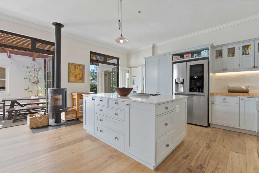 5 Bedroom Property for Sale in Higgovale Western Cape